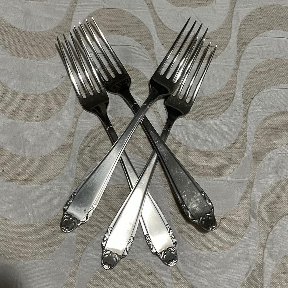 Set of 4 Vintage‎ Magna Stainless Forks 12/12 Holland Ornate Dining Flatware